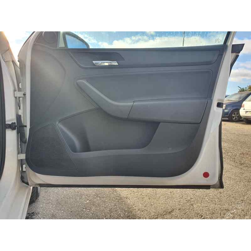 Recambio de guarnecido puerta delantera derecha para seat toledo (kg3) 1.6 tdi 116 cv referencia OEM IAM   