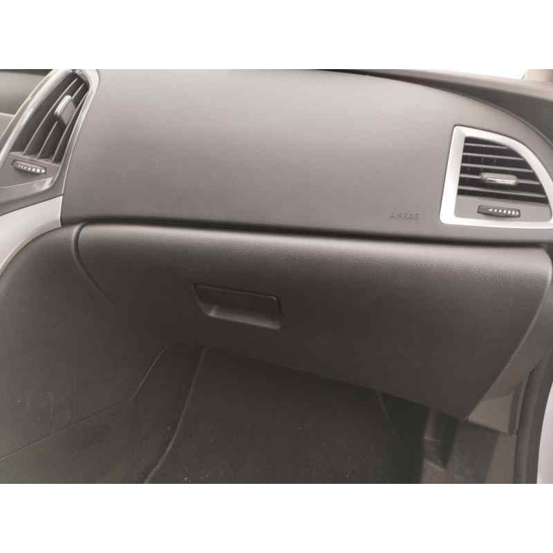 Recambio de guantera para opel astra j lim. 1.7 cdti 131 cv referencia OEM IAM   