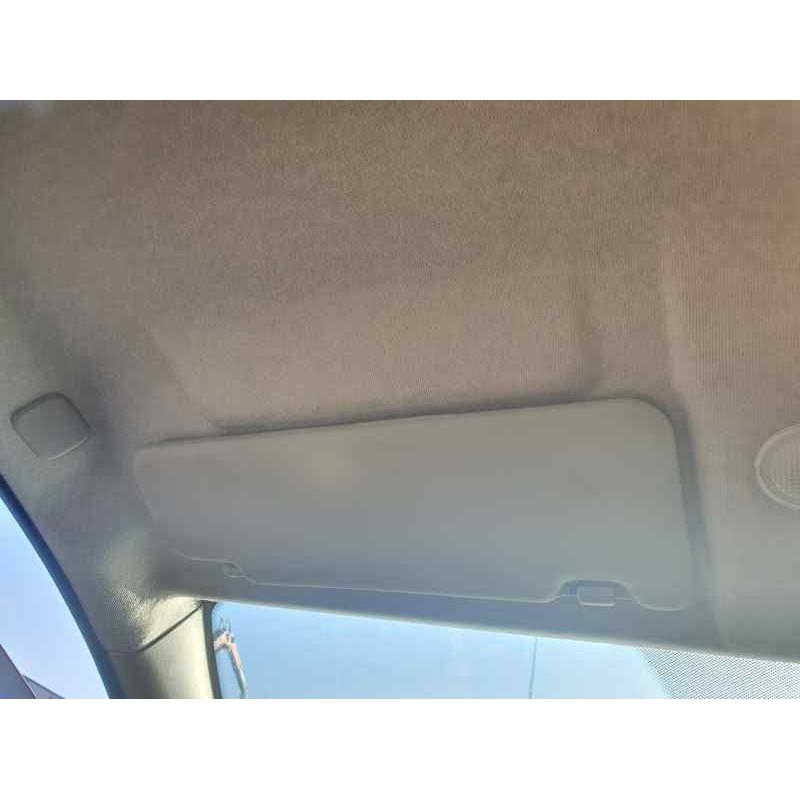 Recambio de parasol izquierdo para dacia sandero 1.2 16v 73 cv referencia OEM IAM   