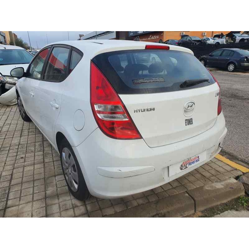 Recambio de cerradura puerta trasera izquierda para hyundai i30 1.6 crdi 90 cv referencia OEM IAM   