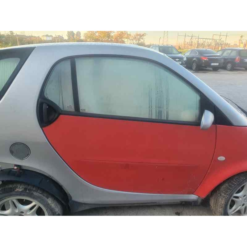 Recambio de puerta delantera derecha para smart coupe fortwo coupe 0.6 54 cv referencia OEM IAM   