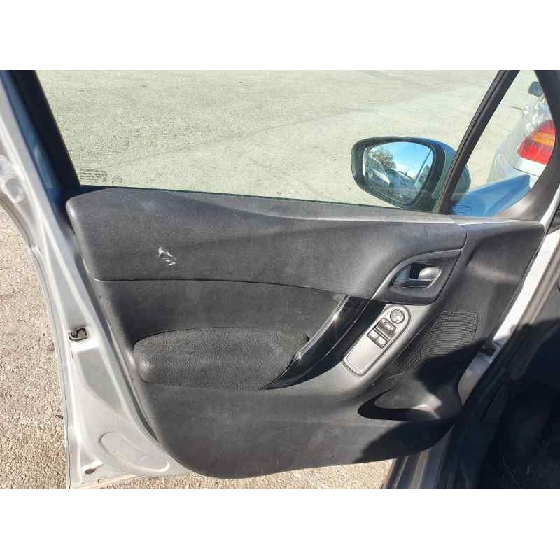 Recambio de guarnecido puerta delantera izquierda para citroen c3 1.2 vti 82 cv referencia OEM IAM   