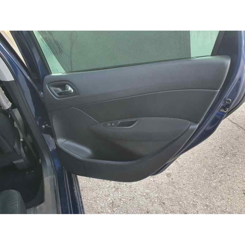 Recambio de guarnecido puerta trasera derecha para peugeot 308 sw 1.6 thp 150 cv referencia OEM IAM   