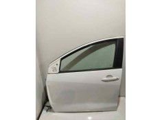 Recambio de puerta delantera izquierda para toyota yaris iv 1.5 hybrid 116 cv referencia OEM IAM   