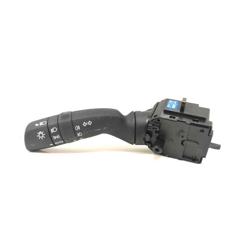 Recambio de mando multifuncion para toyota yaris iv 1.5 hybrid 116 cv referencia OEM IAM 02D70  