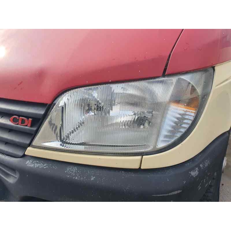 Recambio de faro izquierdo para mercedes sprinter 02.00  combi 308 cdi 82 cv referencia OEM IAM   