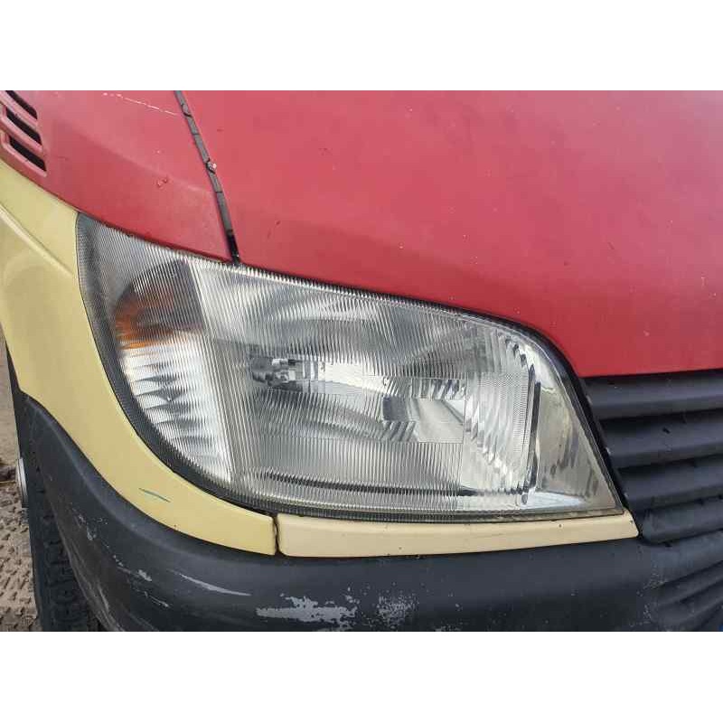 Recambio de faro derecho para mercedes sprinter 02.00  combi 308 cdi 82 cv referencia OEM IAM   