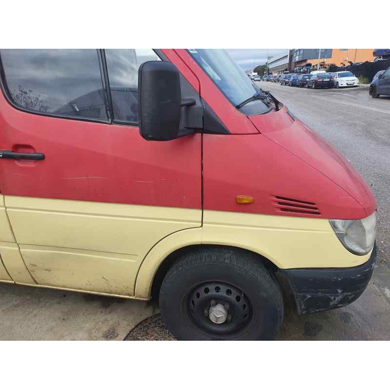 Recambio de aleta delantera derecha para mercedes sprinter 02.00  combi 308 cdi 82 cv referencia OEM IAM   