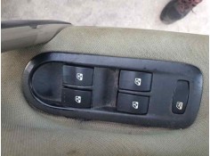 Recambio de mando elevalunas delantero izquierdo para renault scenic ii 1.6 16v 112 cv referencia OEM IAM   