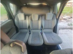 Recambio de asiento trasero medio para renault scenic ii 1.6 16v 112 cv referencia OEM IAM    2