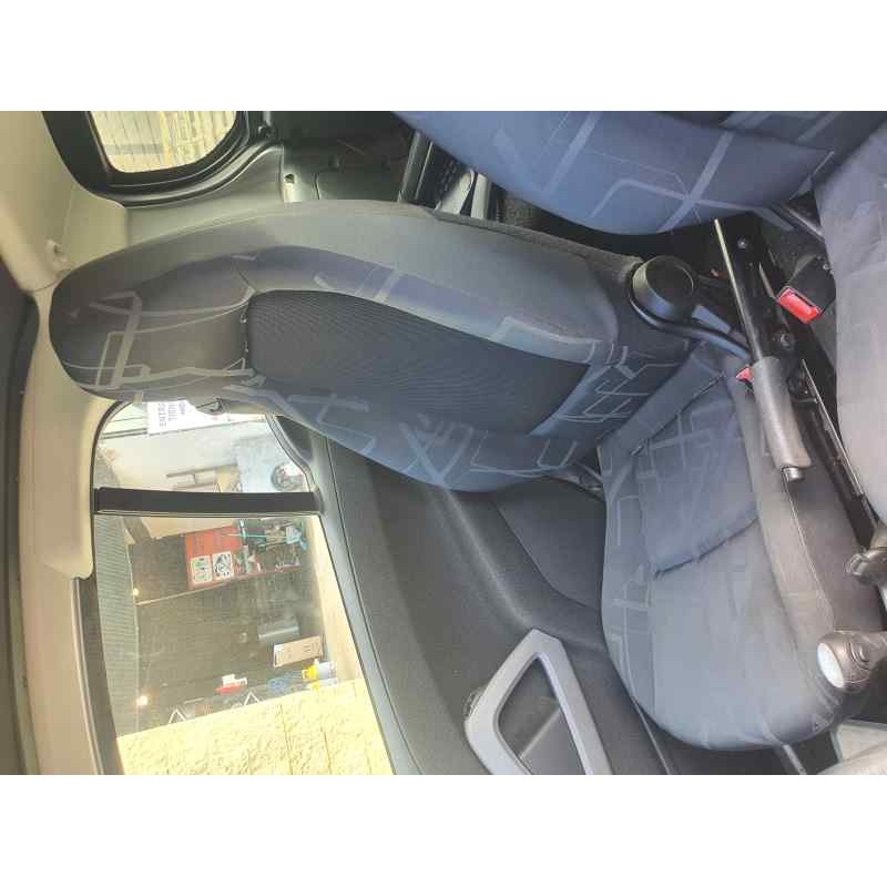 Recambio de asiento delantero derecho para smart coupe 1.0 12v mhd 71 cv referencia OEM IAM   