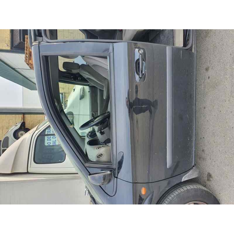 Recambio de puerta delantera izquierda para chrysler voyager (rg) 2.5 crd 141 cv referencia OEM IAM   
							