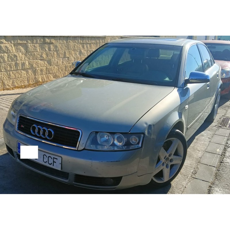 audi a4 berlina (8e) del año 2002
							