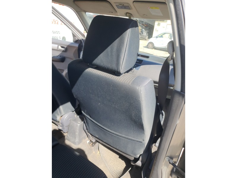 Recambio de asiento delantero derecho para suzuki swift iii (mz, ez) 1.3 (rs 413) referencia OEM IAM   