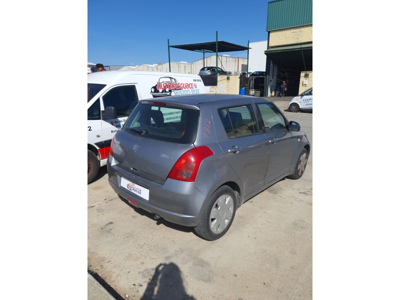Recambio de cerradura puerta trasera derecha para suzuki swift iii (mz, ez) 1.3 (rs 413) referencia OEM IAM   
							