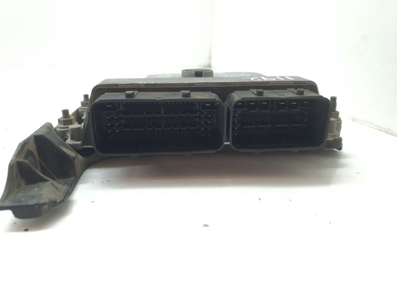Recambio de centralita motor uce para citroën c4 picasso rip curl referencia OEM IAM 982638088  