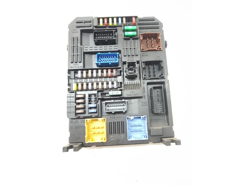 Recambio de caja reles / fusibles para citroën c4 picasso rip curl referencia OEM IAM 981985138001  