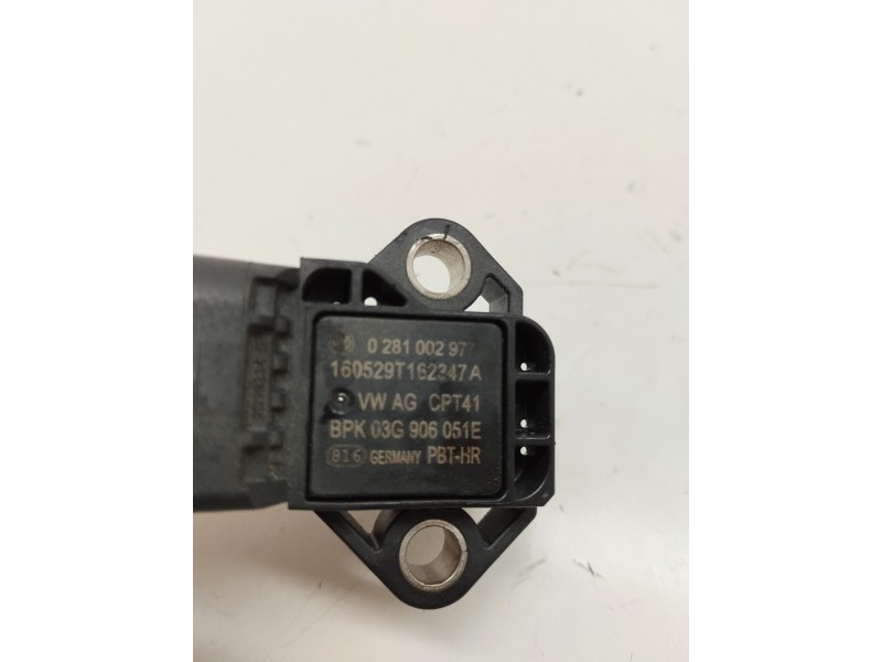 Recambio de sensor presion para volkswagen polo (6c1) advance bluemotion referencia OEM IAM 0281002977  