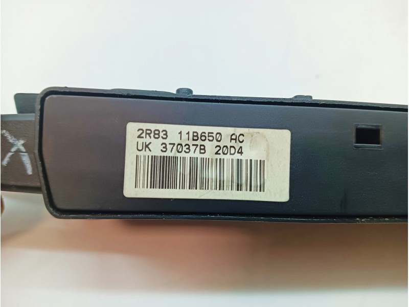 Recambio de warning para jaguar s-type 2.7 v6 diesel executive referencia OEM IAM 2R8311B650AC  
							