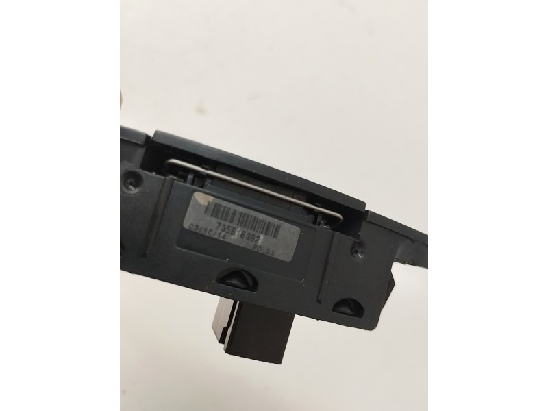 Recambio de warning para ford ka (ccu) 1.2 8v cat referencia OEM IAM 735516392  
							