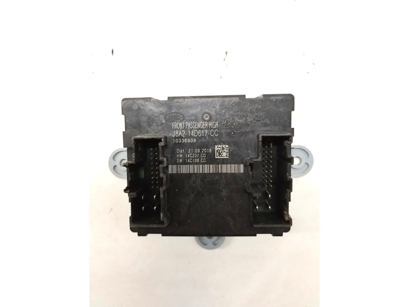 Recambio de modulo confort para jaguar i-pace se referencia OEM IAM J8A214D617CC  