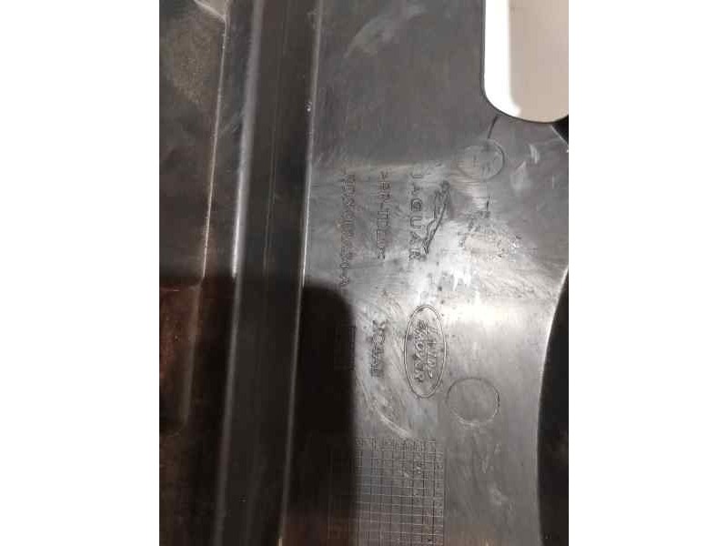 Recambio de molduras delanteras para jaguar i-pace se referencia OEM IAM J9D3002A34A  