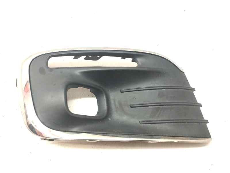 Recambio de molduras delanteras para citroën c-elysée 1.6 100cv referencia OEM IAM 9816046580  