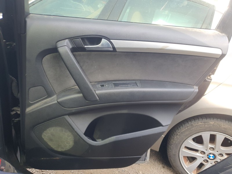 Recambio de guarnecido puerta trasera derecha para audi q7 (4lb) 4.2 tdi quattro referencia OEM IAM   