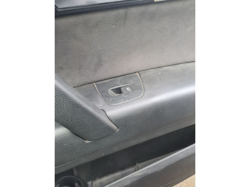 Recambio de guarnecido puerta delantera derecha para audi q7 (4lb) 4.2 tdi quattro referencia OEM IAM   