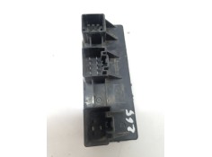 Recambio de mando elevalunas delantero izquierdo para land rover range rover sport 2.7 td v6 cat referencia OEM IAM YUD501020PVJ 2