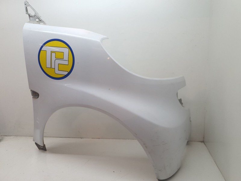 Recambio de aleta delantera derecha para smart coupe 1.0 12v mhd 71 cv referencia OEM IAM   
