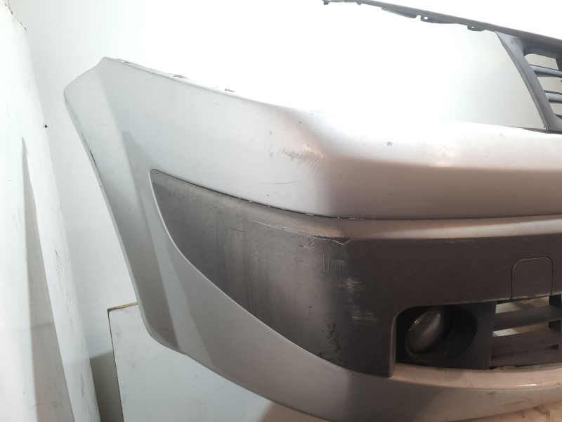 Recambio de paragolpes delantero para renault megane ii berlina 5p 1.5 dci 86 cv referencia OEM IAM   