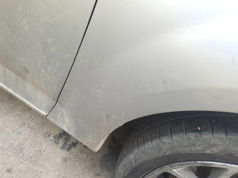 Recambio de aleta delantera derecha para ford mondeo iv (ba7) 2.0 tdci referencia OEM IAM   