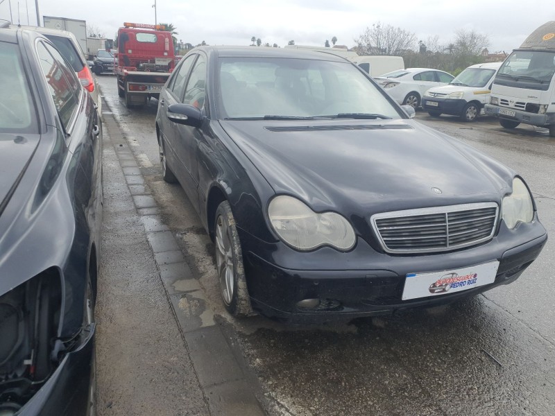 Recambio de aleta delantera derecha para mercedes-benz clase c (w203) c 200 cdi (203.007) referencia OEM IAM   
							