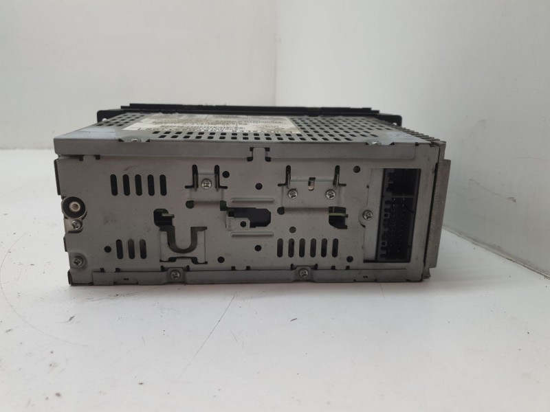 Recambio de sistema audio / radio cd para chrysler voyager (rg) 2.5 crd 141 cv referencia OEM IAM P05091610AD  
							