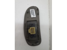 Recambio de mando elevalunas delantero derecho para chrysler voyager (rg) 2.5 crd 141 cv referencia OEM IAM 746754675   2