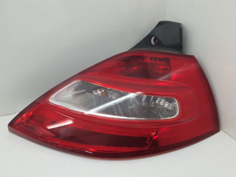 Recambio de piloto trasero derecho para renault megane ii berlina 5p 1.5 dci 86 cv referencia OEM IAM   