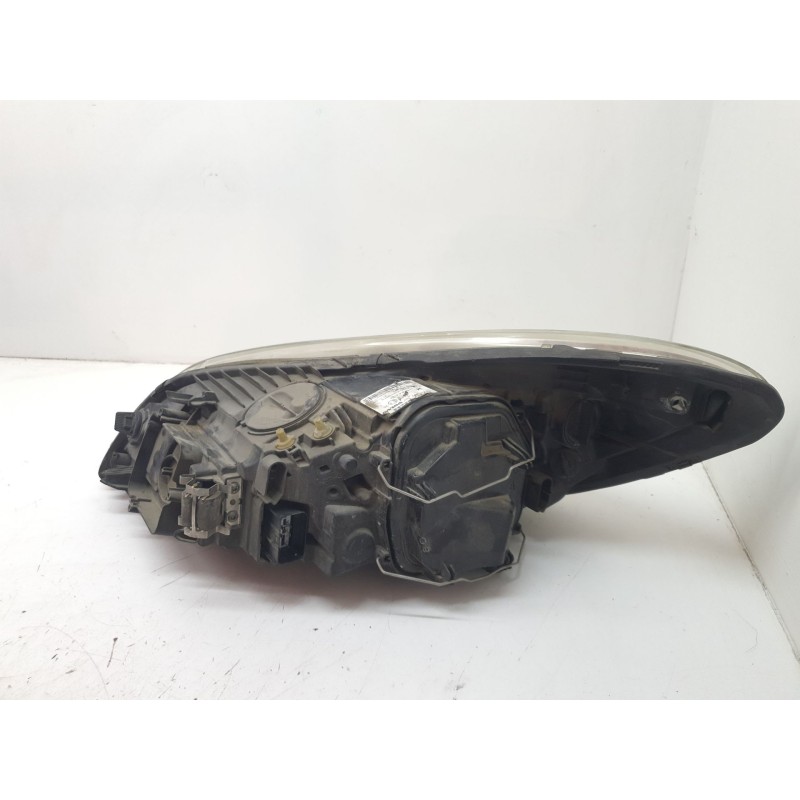 Recambio de faro derecho para volvo c30 1.6 100 cv referencia OEM IAM 31214800 0301255202 
							