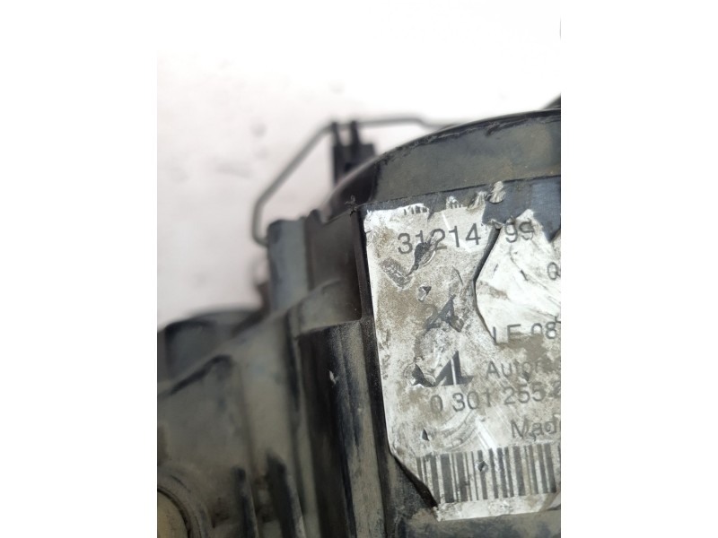 Recambio de faro izquierdo para volvo c30 1.6 100 cv referencia OEM IAM   