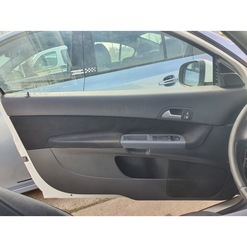 Recambio de guarnecido puerta delantera izquierda para volvo c30 1.6 100 cv referencia OEM IAM   
							