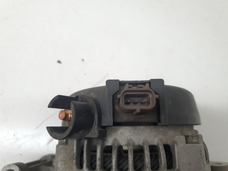 Recambio de alternador para volvo c30 1.6 100 cv referencia OEM IAM 3M5710300KC 1042105760 