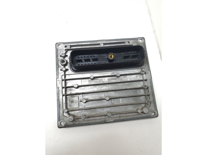 Recambio de centralita motor uce para volvo c30 1.6 100 cv referencia OEM IAM 5N5112A650 S122185001 