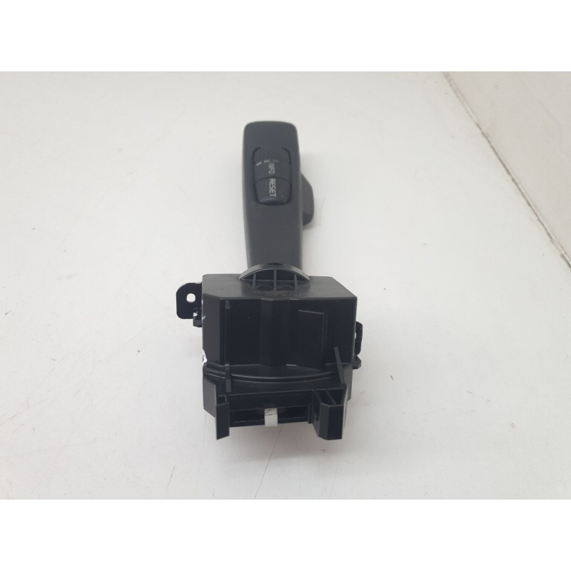 Recambio de mando multifuncion para volvo c30 1.6 100 cv referencia OEM IAM 17D770  
							