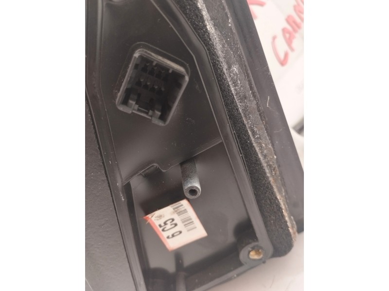 Recambio de retrovisor derecho para kia carnival ii 2.9 crdi lx referencia OEM IAM 012170  