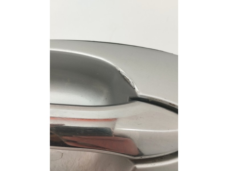 Recambio de maneta exterior delantera izquierda para kia carnival ii 2.9 crdi lx referencia OEM IAM 012170  