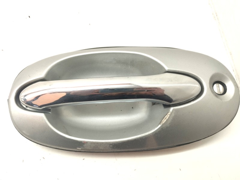 Recambio de maneta exterior delantera derecha para kia carnival ii 2.9 crdi lx referencia OEM IAM   