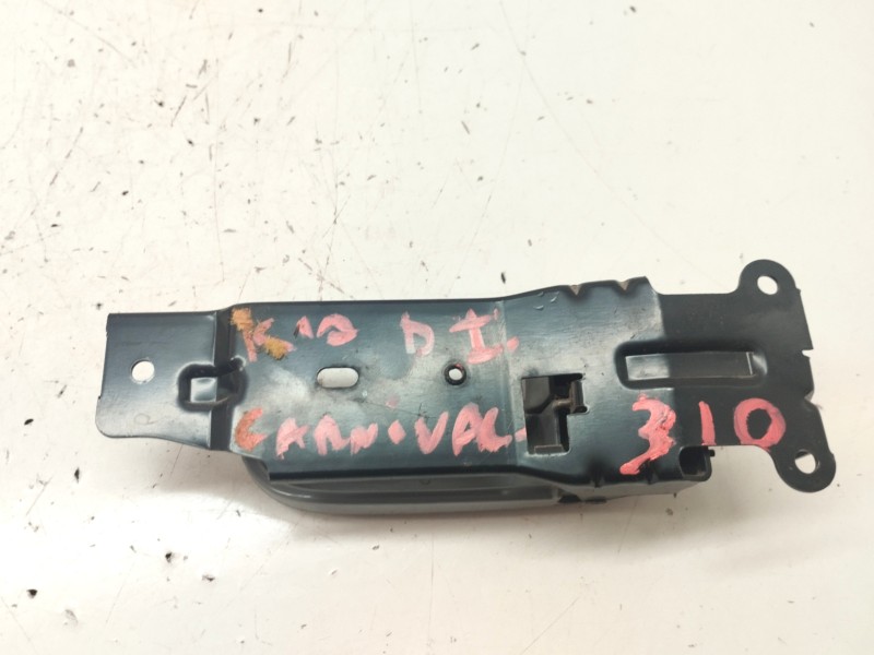 Recambio de maneta interior delantera izquierda para kia carnival ii 2.9 crdi lx referencia OEM IAM   