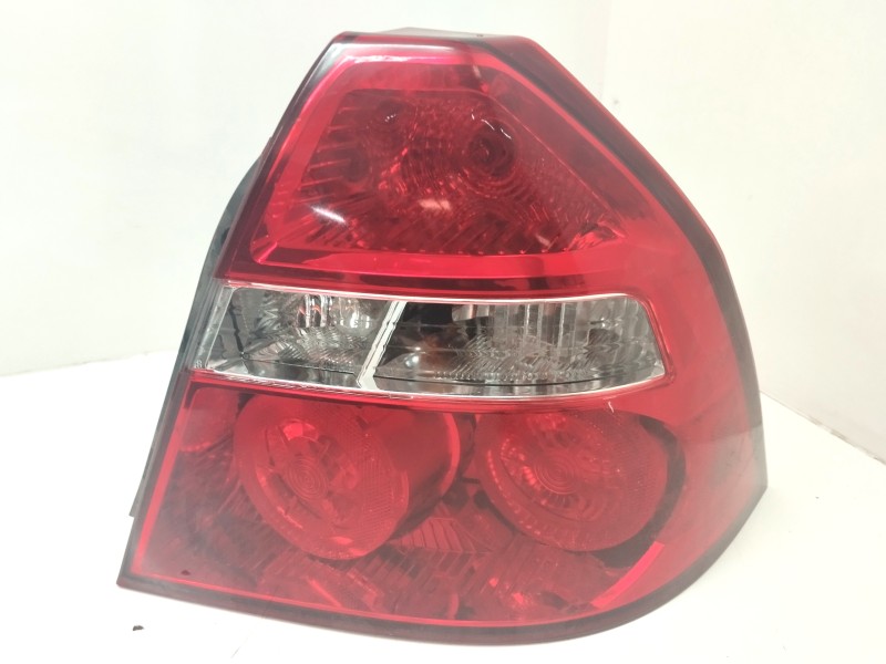 Recambio de piloto trasero derecho para chevrolet aveo sedán aveo sedán (t250) referencia OEM IAM 082351903R  