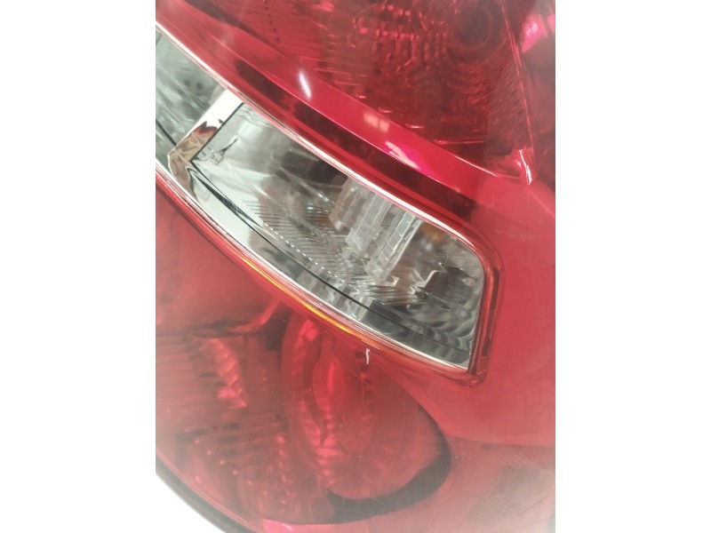 Recambio de piloto trasero derecho para chevrolet aveo sedán aveo sedán (t250) referencia OEM IAM 082351903R  