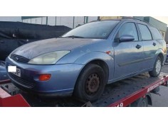 ford focus berlina (cak) del año 2001